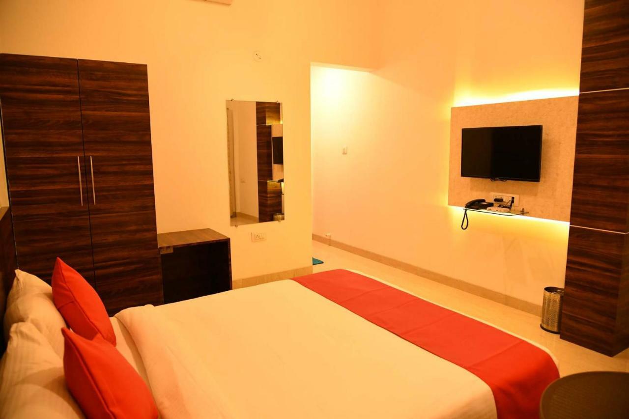 Royal Orbit Hotel Panchgani Exterior photo